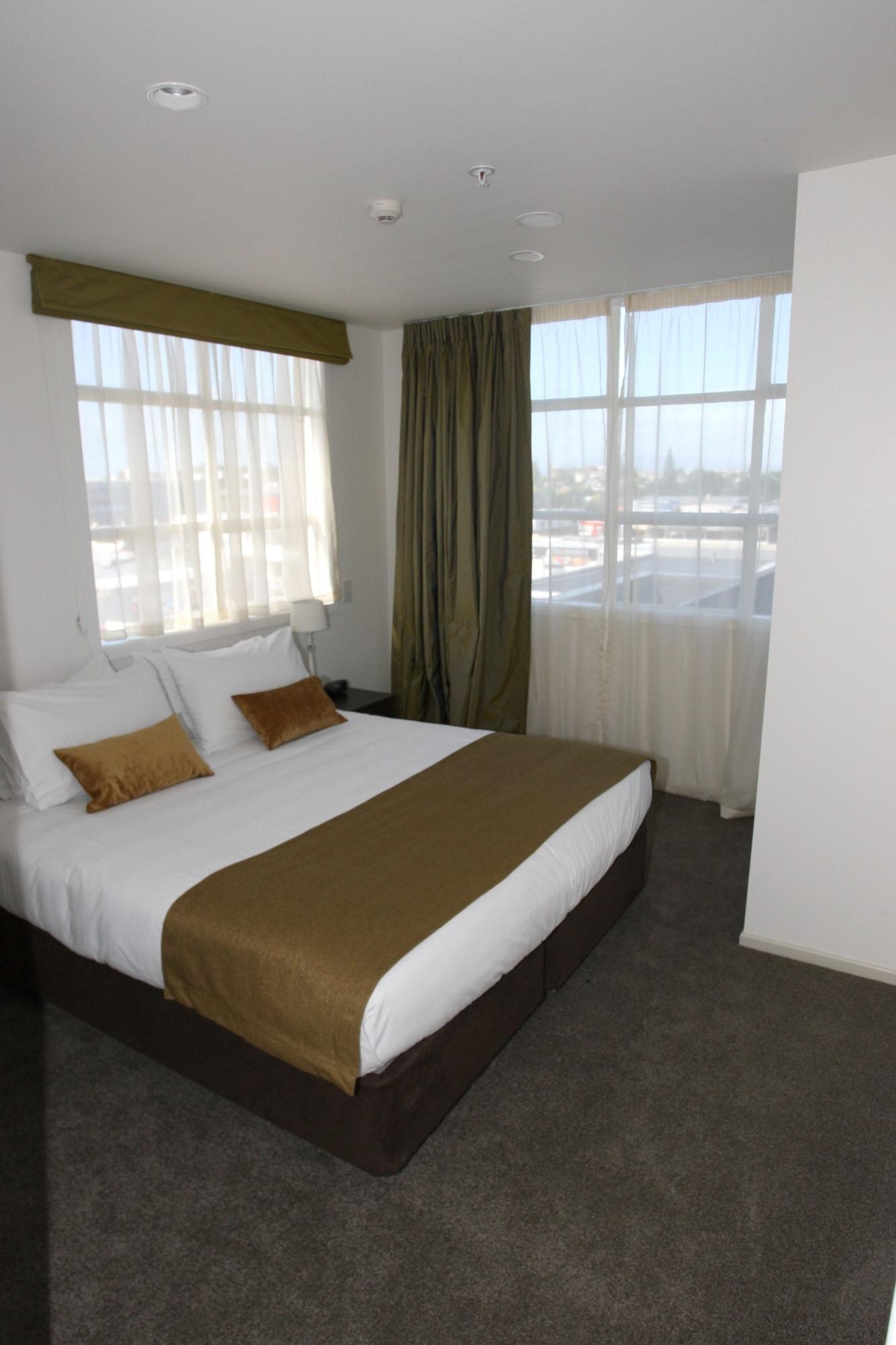 Quest On London Aparthotel Hamilton Buitenkant foto