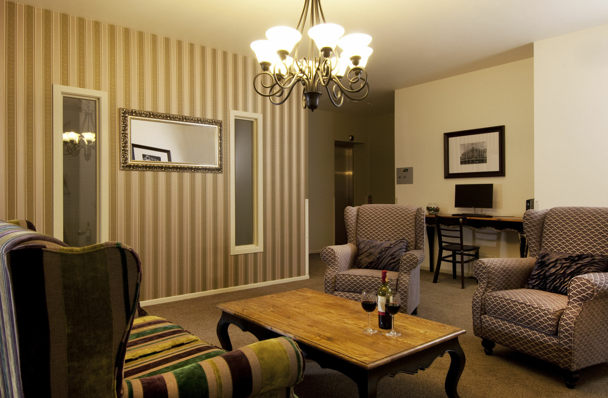Quest On London Aparthotel Hamilton Buitenkant foto